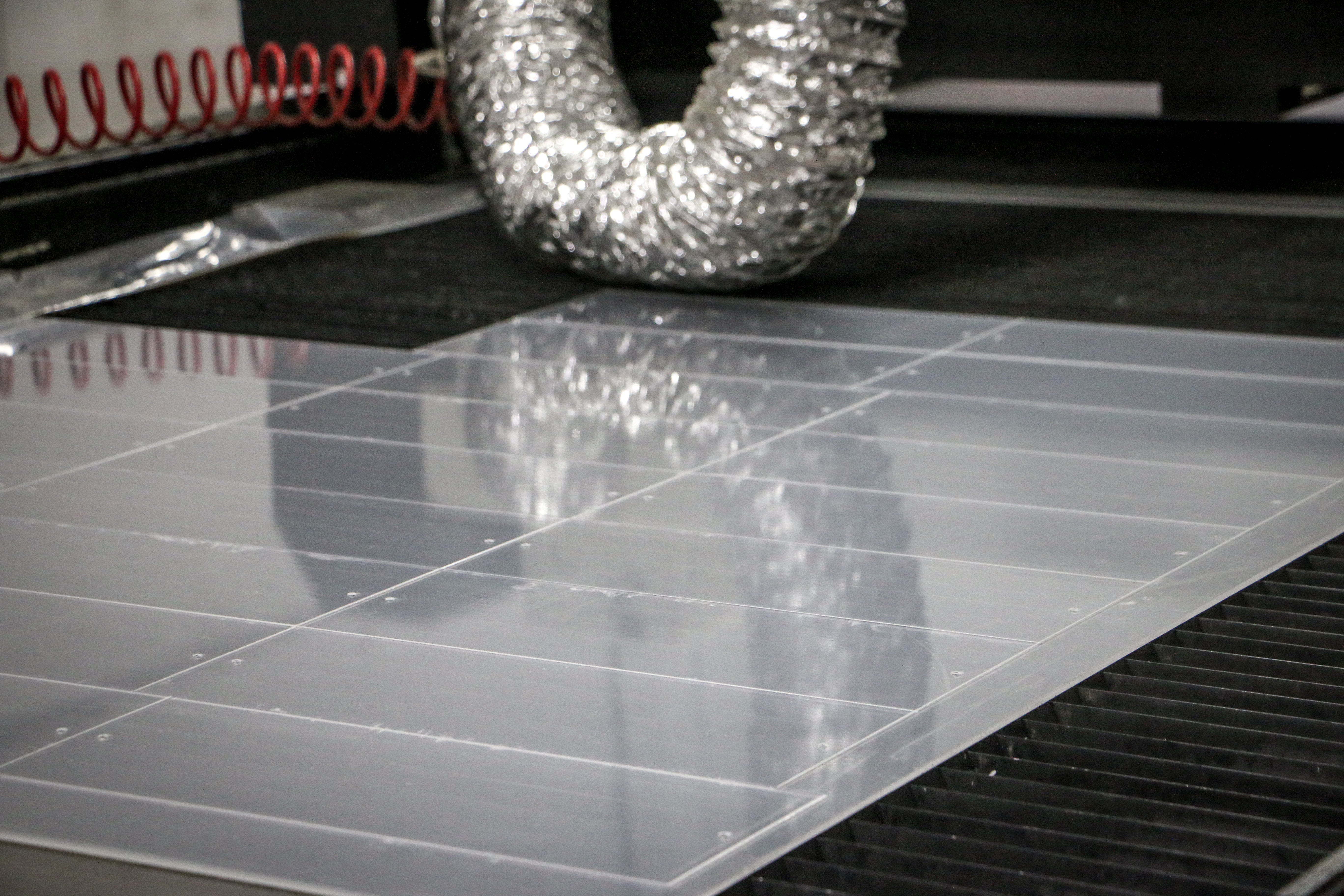 Dimencionado y Grabado en Máquina Laser