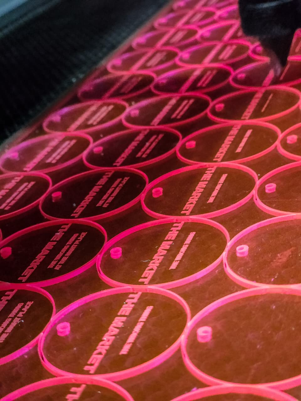 Dimencionado y Grabado en Máquina Laser